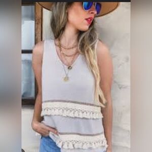 AMOLI Size S/M Elegant Cream Sleeveless Top